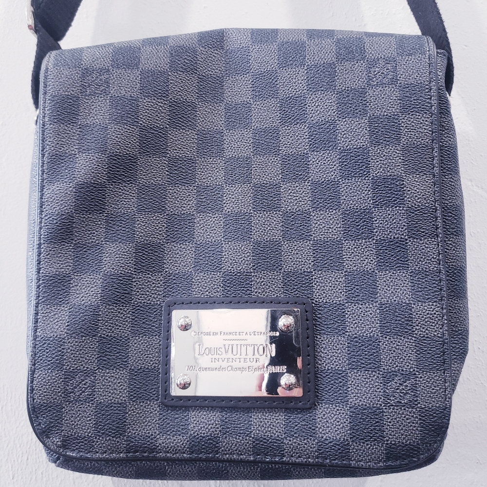 Louis Vuitton Inventeur messenger bag